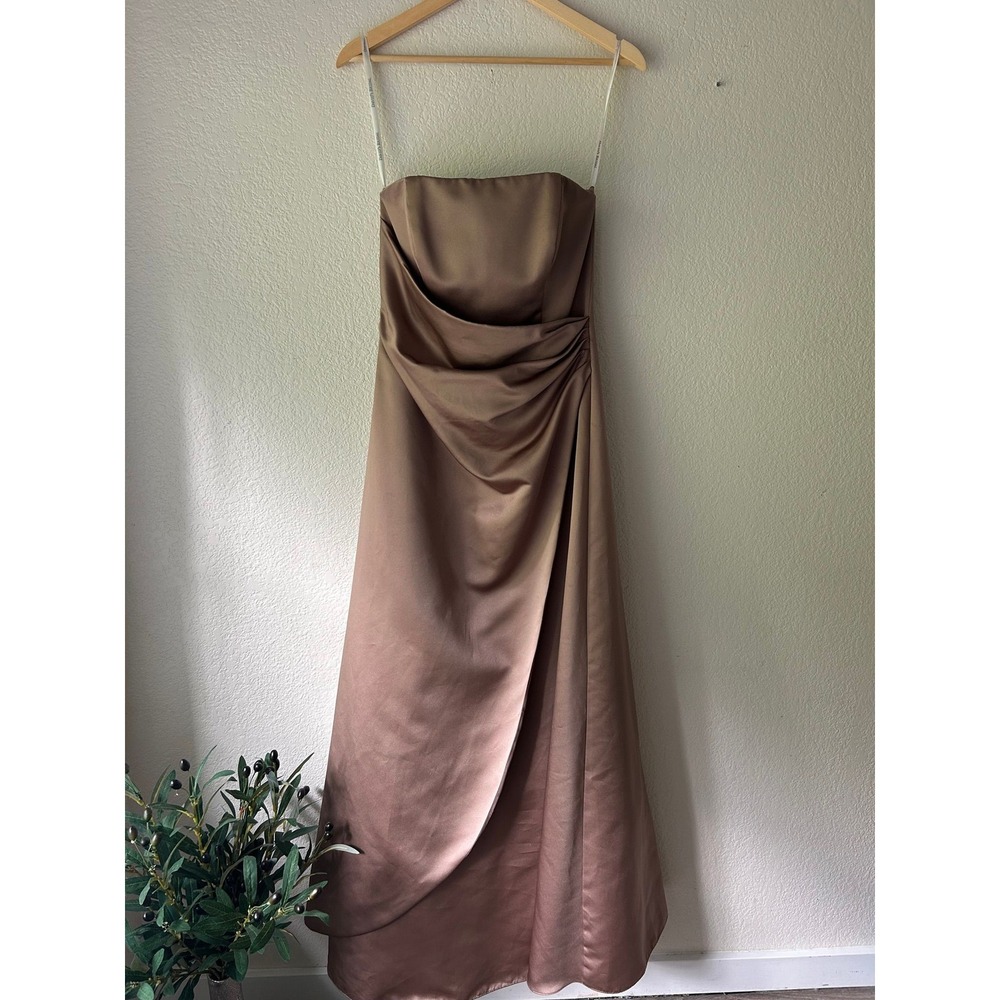 Midnight Reservation Satin‎ Gown